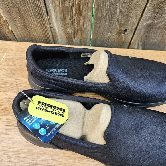 Skechers Womens  Black and Tan Slip-On Loafers Size 9.5 - Picture 10 of 16